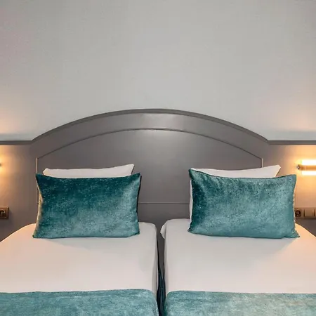Tilia 4*