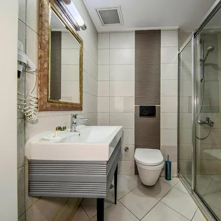 Tilia Hotel 4*