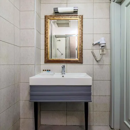 Tilia Hotel